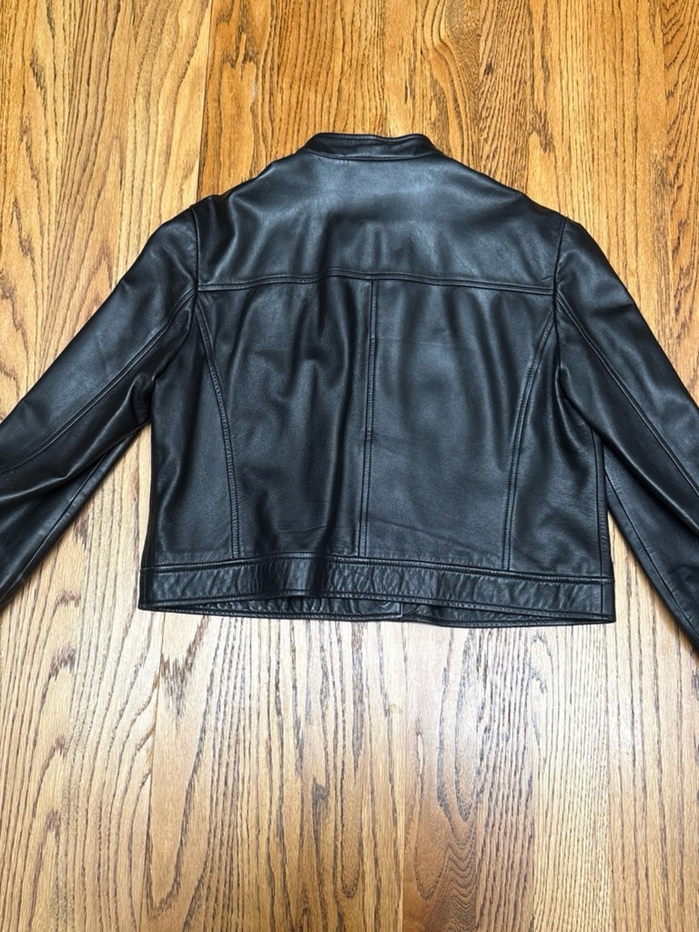 leather jacket - Picture 3 of 6